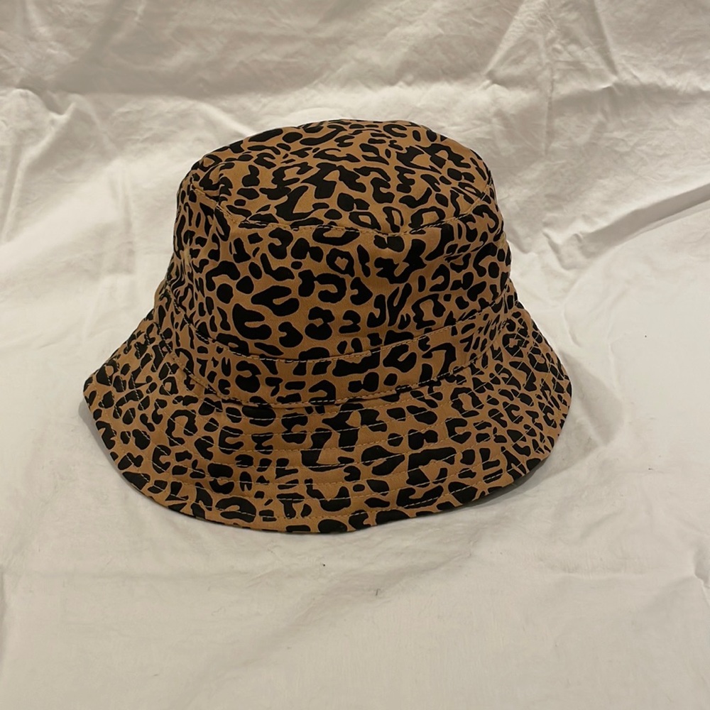 leopard print bucket hat